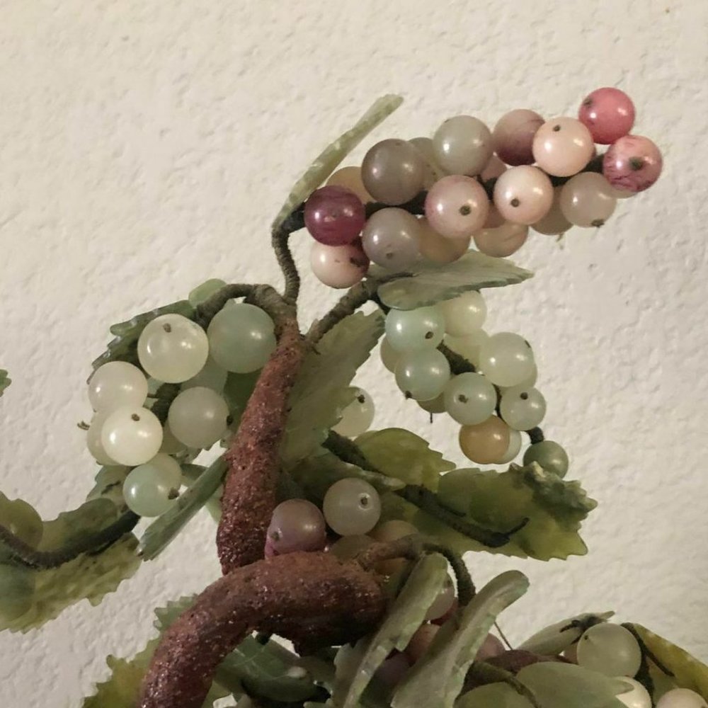Antique Qing Era Carved Jade Gemstone  Grapevine Tree + Vase - Picture 8 of 10